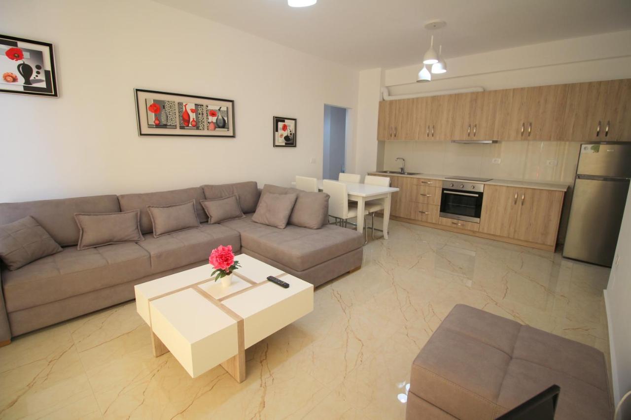 Luxury Sea View Apartaments Sarande Bagian luar foto