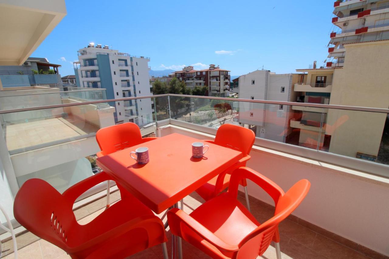 Luxury Sea View Apartaments Sarande Bagian luar foto