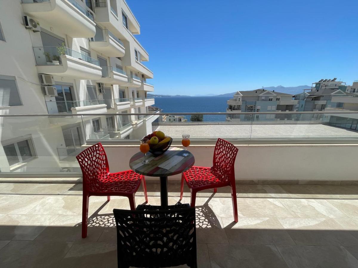 Luxury Sea View Apartaments Sarande Bagian luar foto