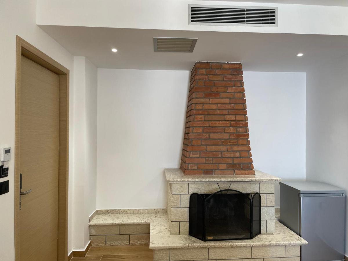 Luxury Sea View Apartaments Sarande Bagian luar foto