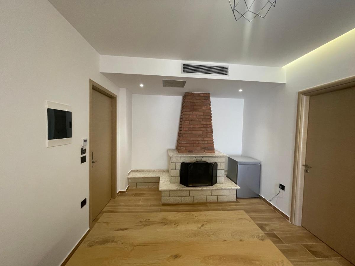 Luxury Sea View Apartaments Sarande Bagian luar foto