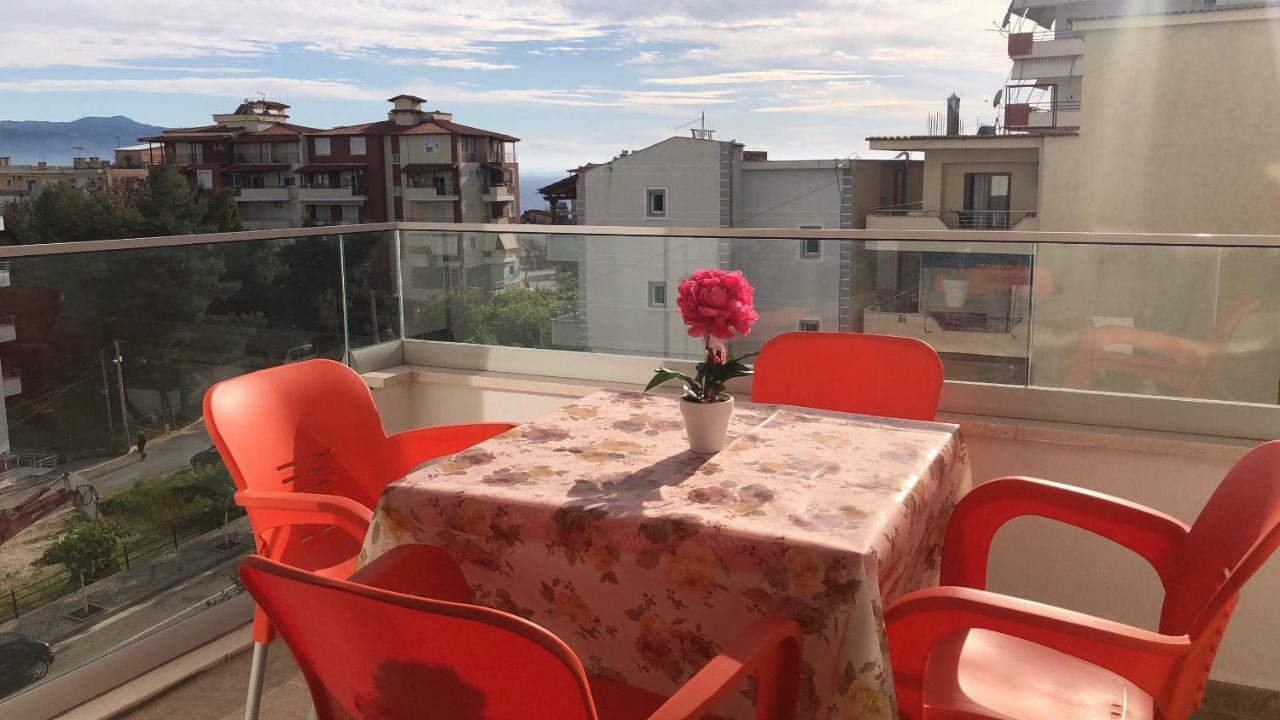 Luxury Sea View Apartaments Sarande Bagian luar foto